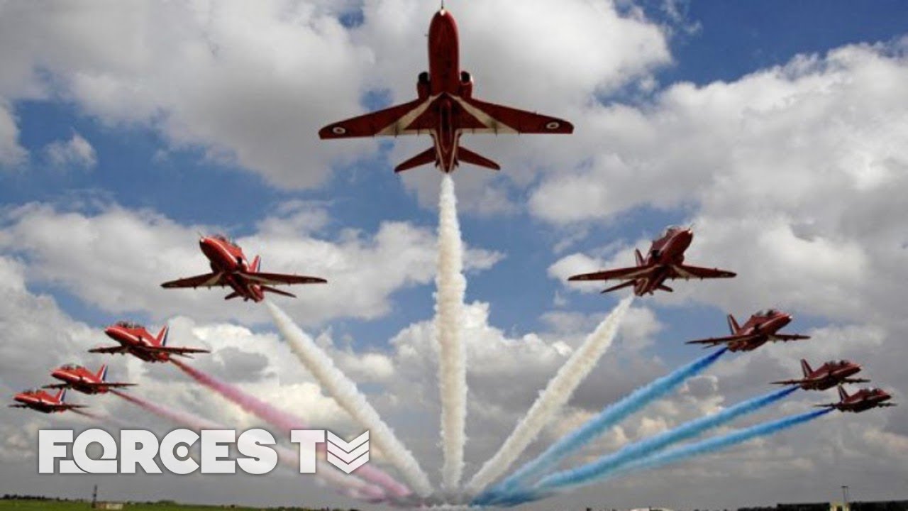 The Red Arrows Are Staying In Lincolnshire When RAF Scampton Closes | Forces TV