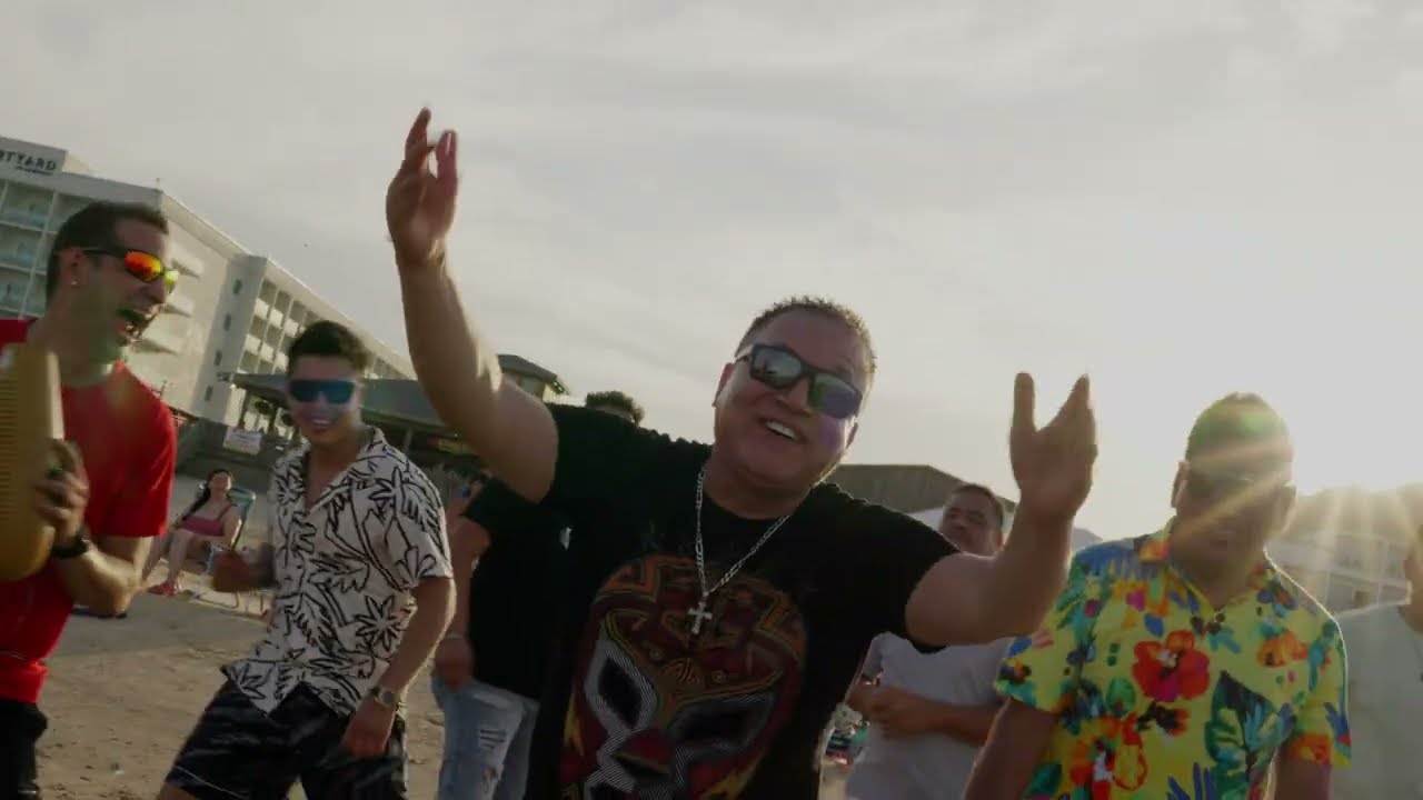 GRUPO MOJADO FT GRUPO LA CHUZMA ERES MI CHU CHU