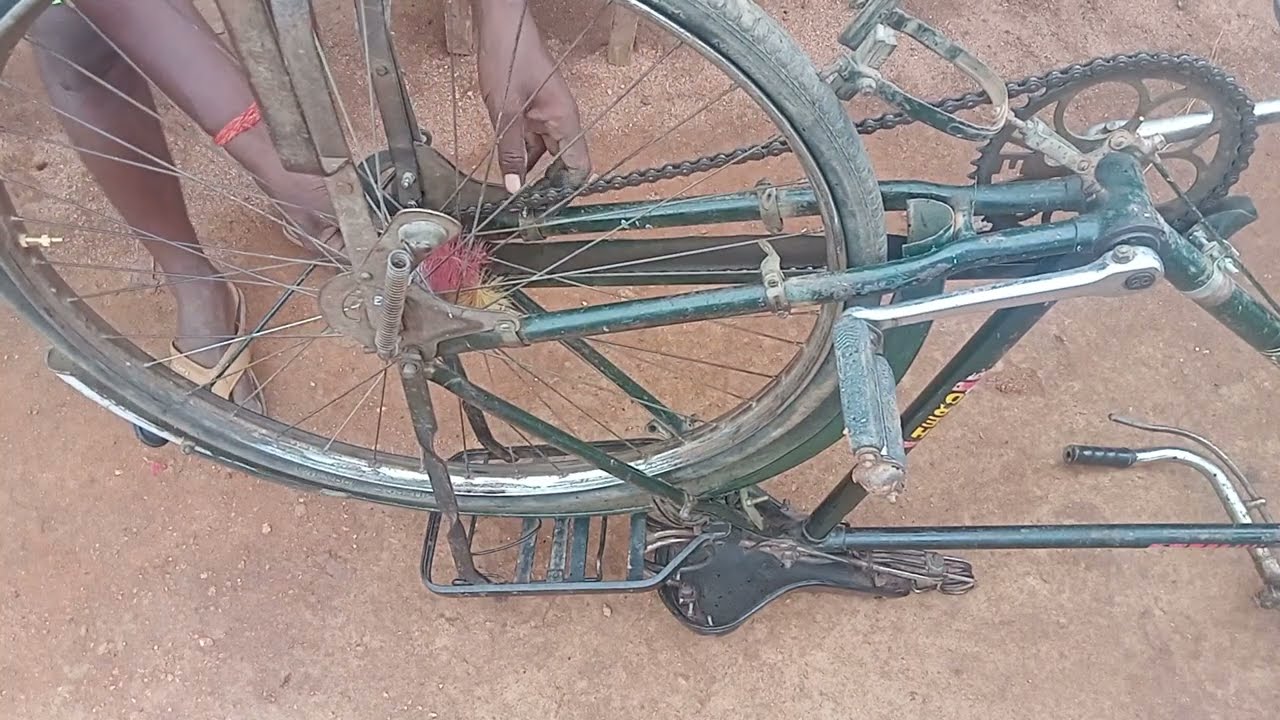 How to cycle ke tyre pichhle chakka tyre   tube kaise lagaenlagaen#viral ##