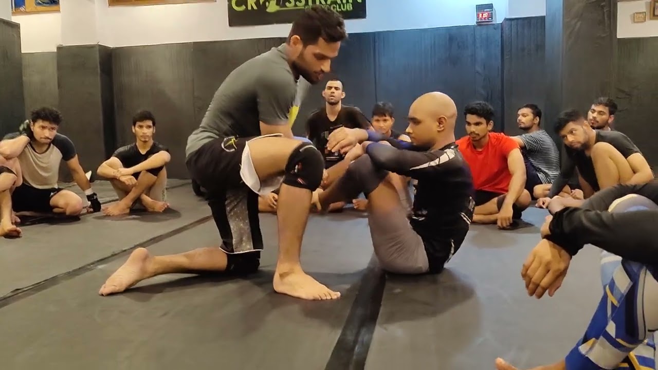 Kouchi Gari sweep from Shin to Shin Guard at Crosstrain Fight Club (taught by Siddharth Singh) #bjj