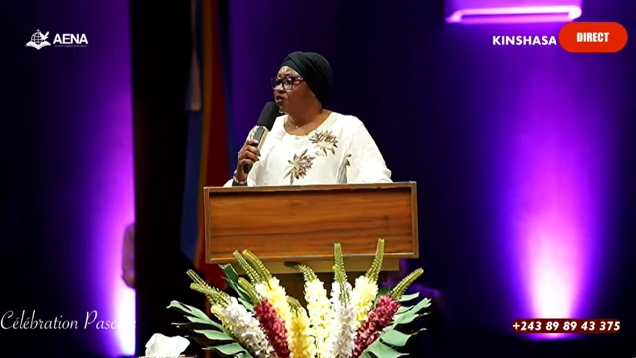 Ne Pleure Plus Devant Les Problèmes !Deviens Spirituellement Profond et Inébranlable Joëlle KABASELE