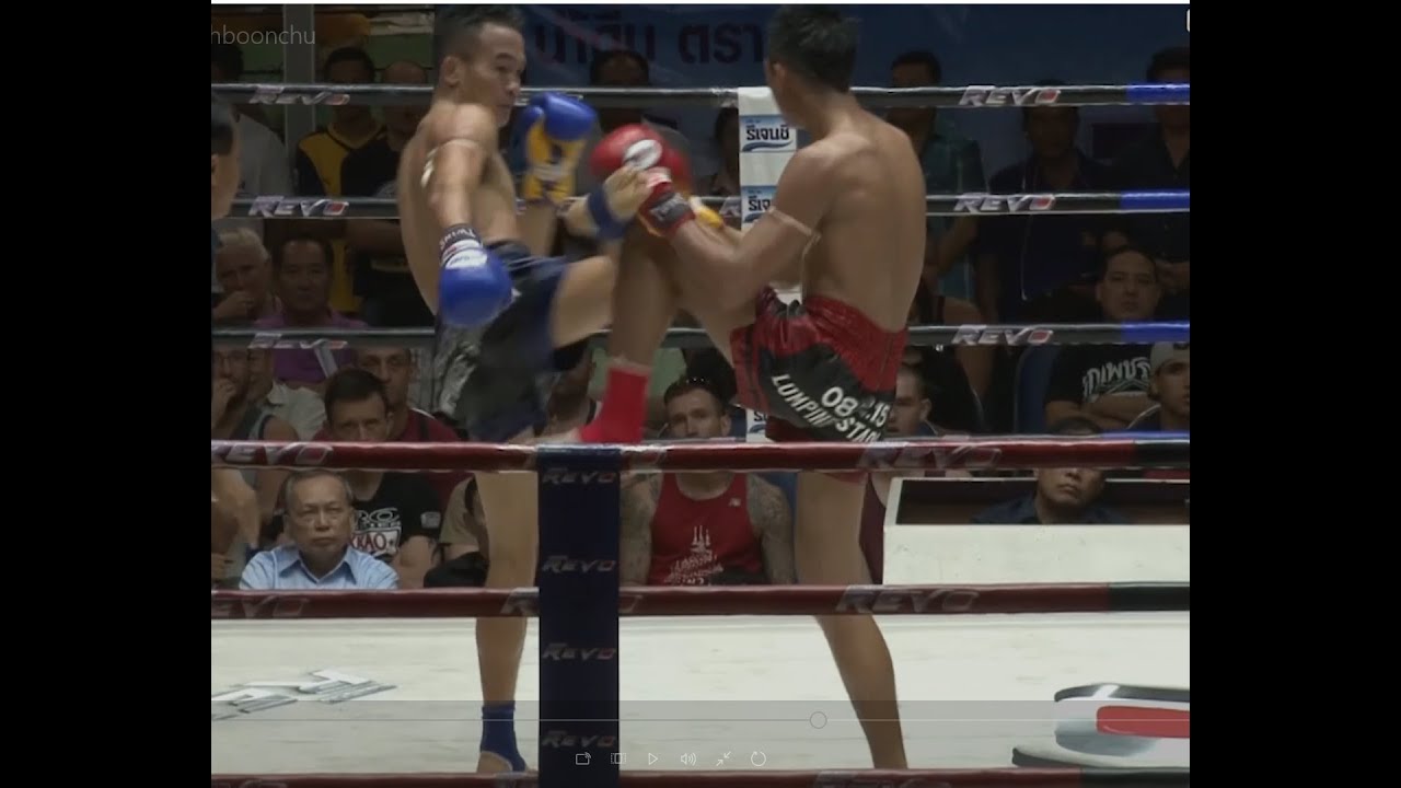 Muay Thai Fight - Petmorrakot vs Petchboonchu- New Lumpini Stadium, Bangkok, 8th December 2015