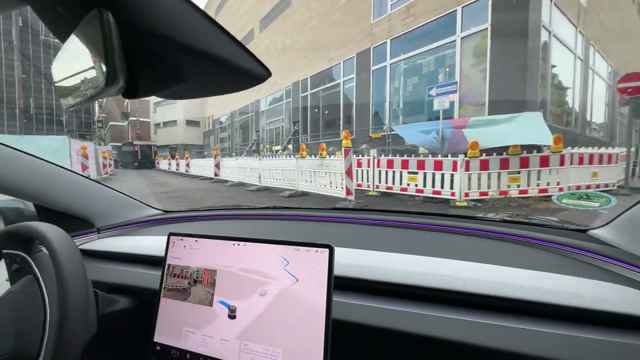 FSD (Full Self-Driving) Supervised im Tesla Model 3 Köln (Heumarkt). #tesla Model 3