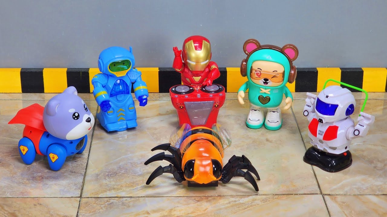 Unboxing Robot Lebah, Robot Anjing, Robot Joget-joget, Robot Jungkir Balik, Robot Ironman