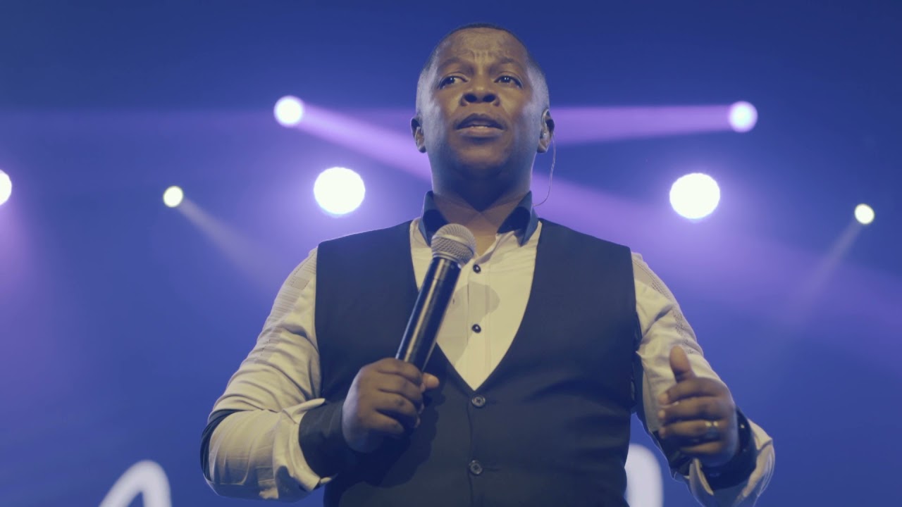 Malusi Mbokazi - Hlengiwe (Hymn) [Live]