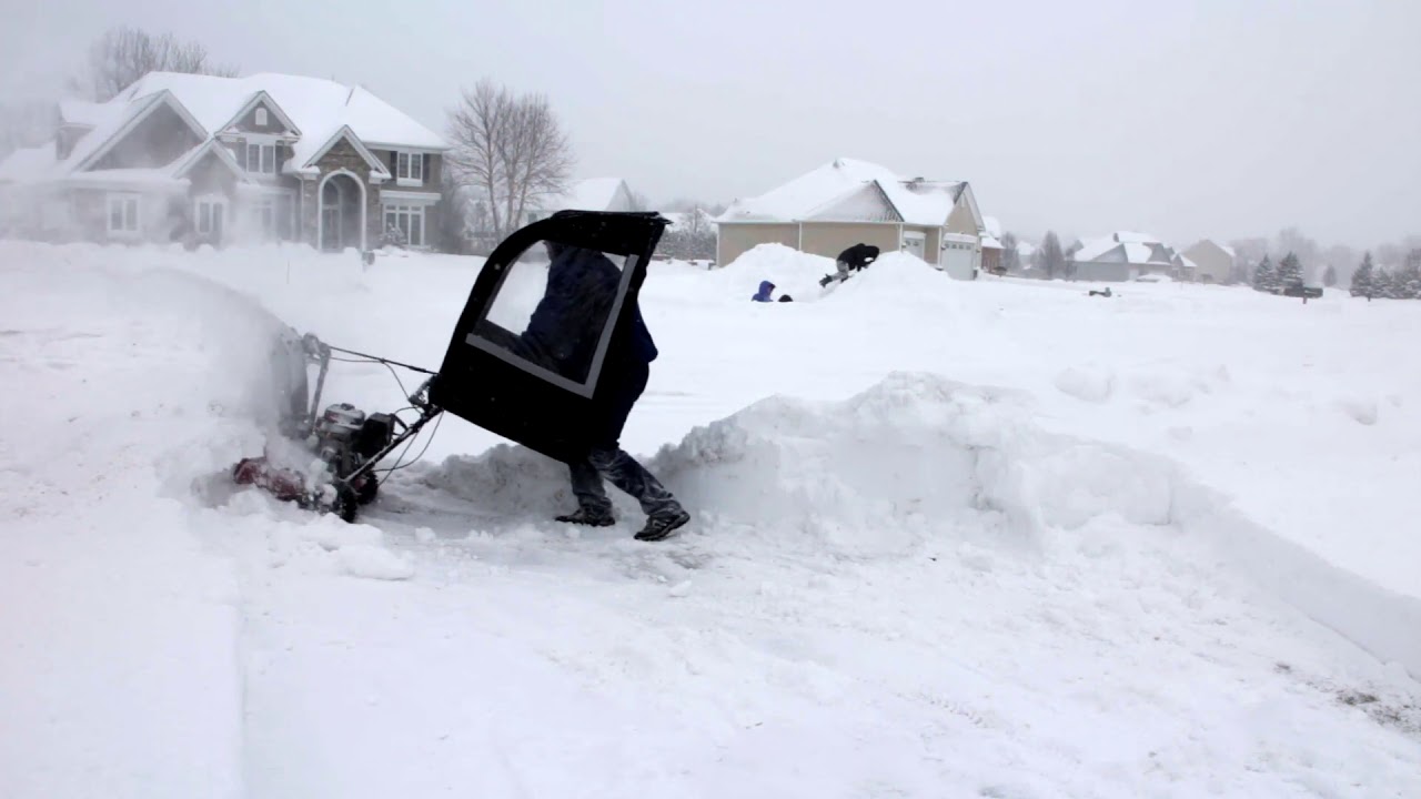 ❄️ Toro 724 QXE SnowMaster Performance Test on Snow Blower Review Demo with Pros & Concs