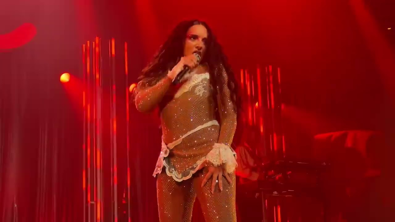 JADE — Головная боль | Тур That’s Showbiz Baby, Лондон, 19 октября 2025 г.