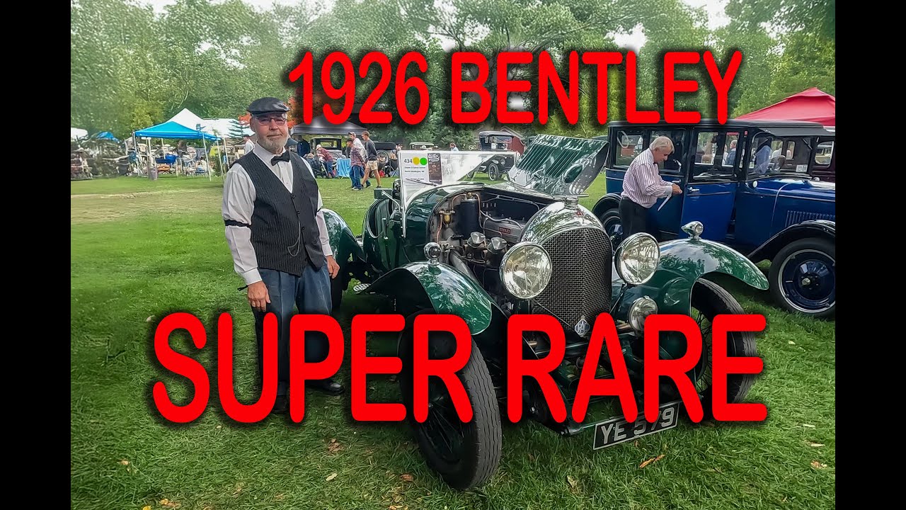 Он купил этот уникальный Bentley Boattail Speedster 1926 года в 20 лет и до сих пор владеет им 68...