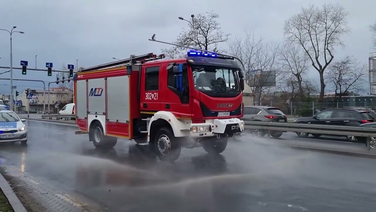 Plama substancji ropopochodnej w Lublinie! W akcji 302[L]21 i 303[L]21, 43 z JRG 2 i 3 w Lublinie