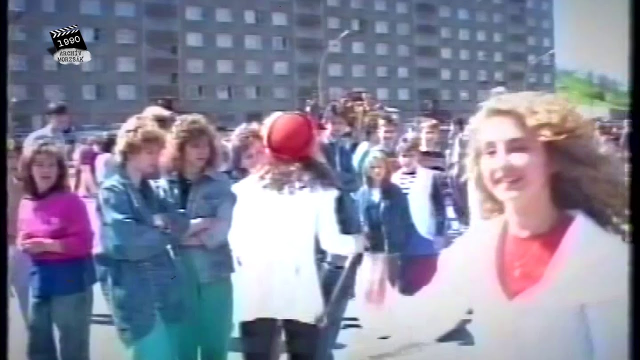 Kommentár nélkül - 1990 archivmorzsák 3
