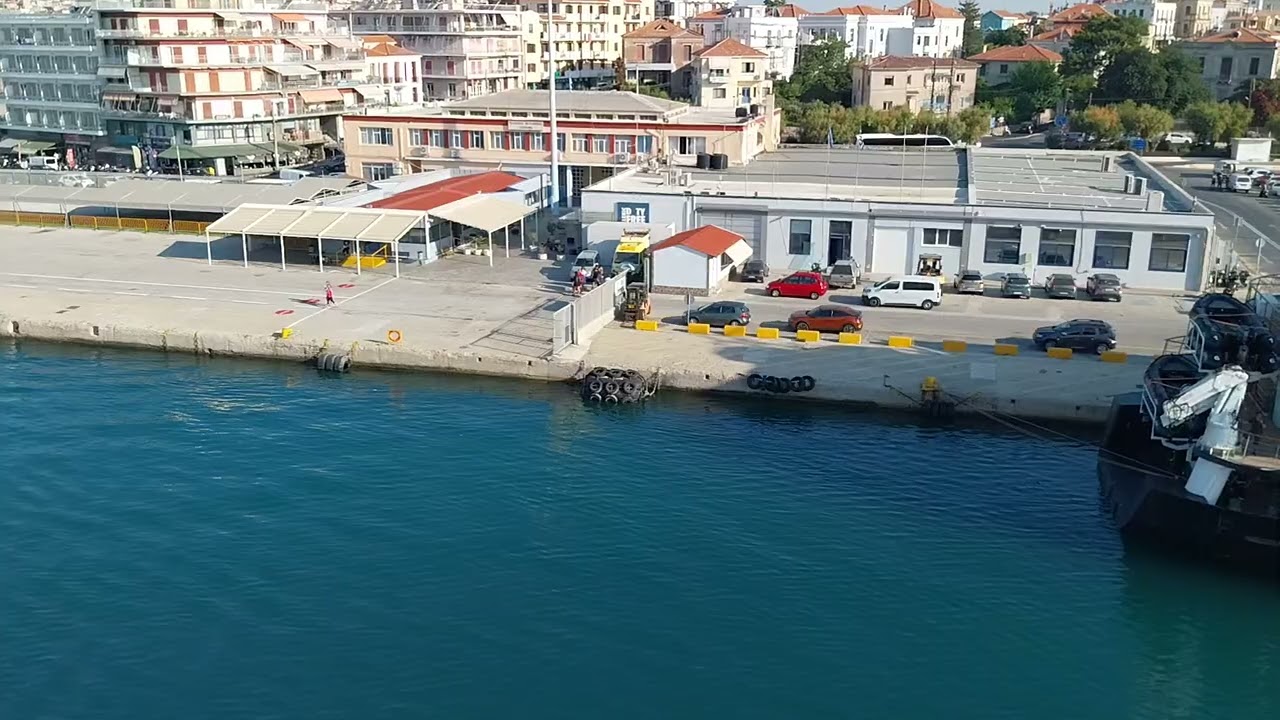 Αριάδνη πρωινή άφιξη στο λιμάνι της μυτιλήνης