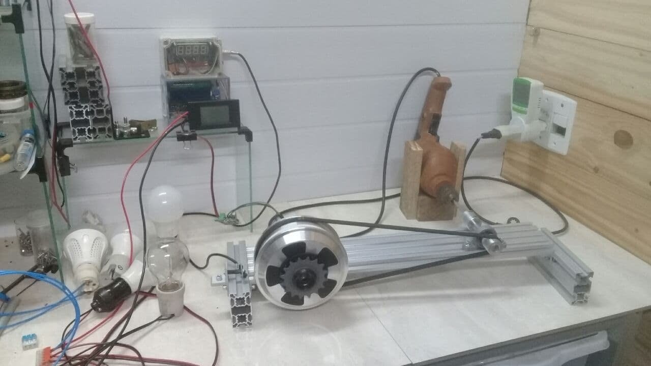 Teste gerador com ímãs de neodímio (70w 12v)