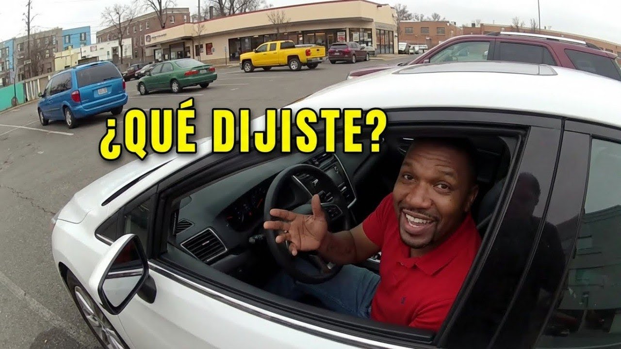 Así termina cuando un agente racista perfila a un agente federal en servicio