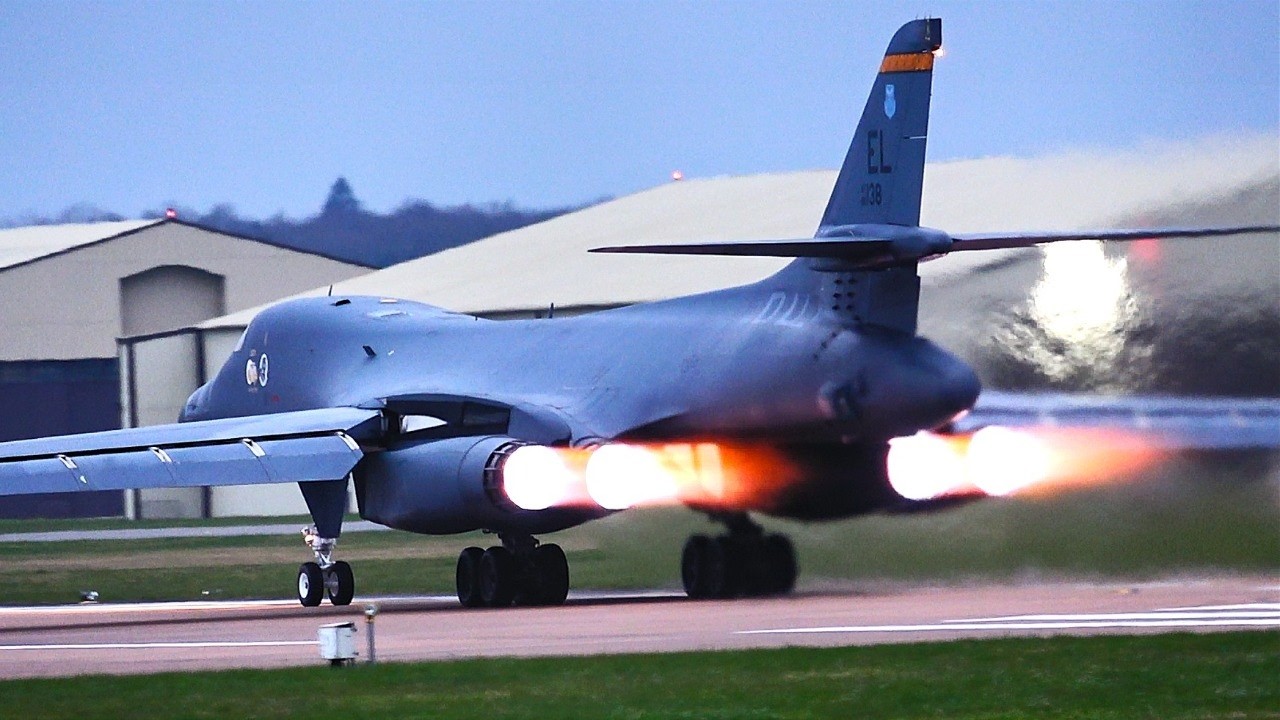 B1 bombers on full afterburners head for Iran