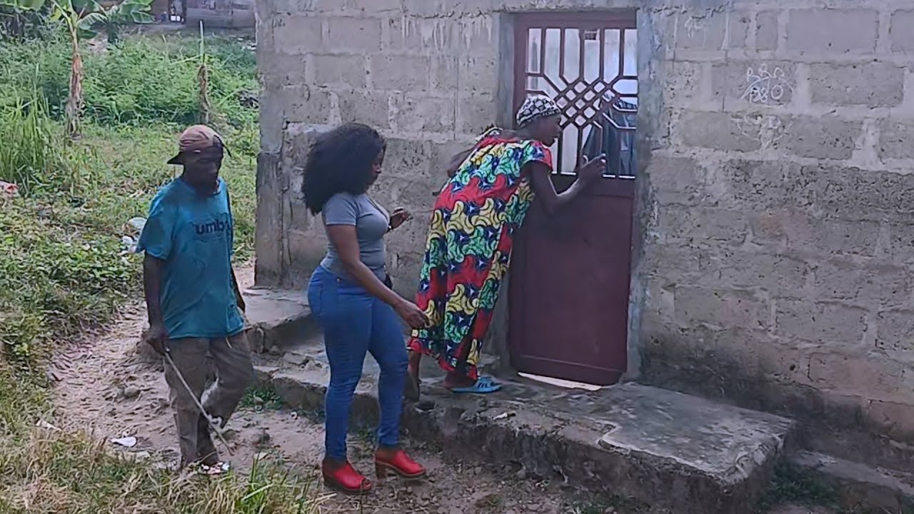 L'EMISSION FARA FARA SUR DEUX AVENUES AU KM8 TERRITOIRE DE MUANDA