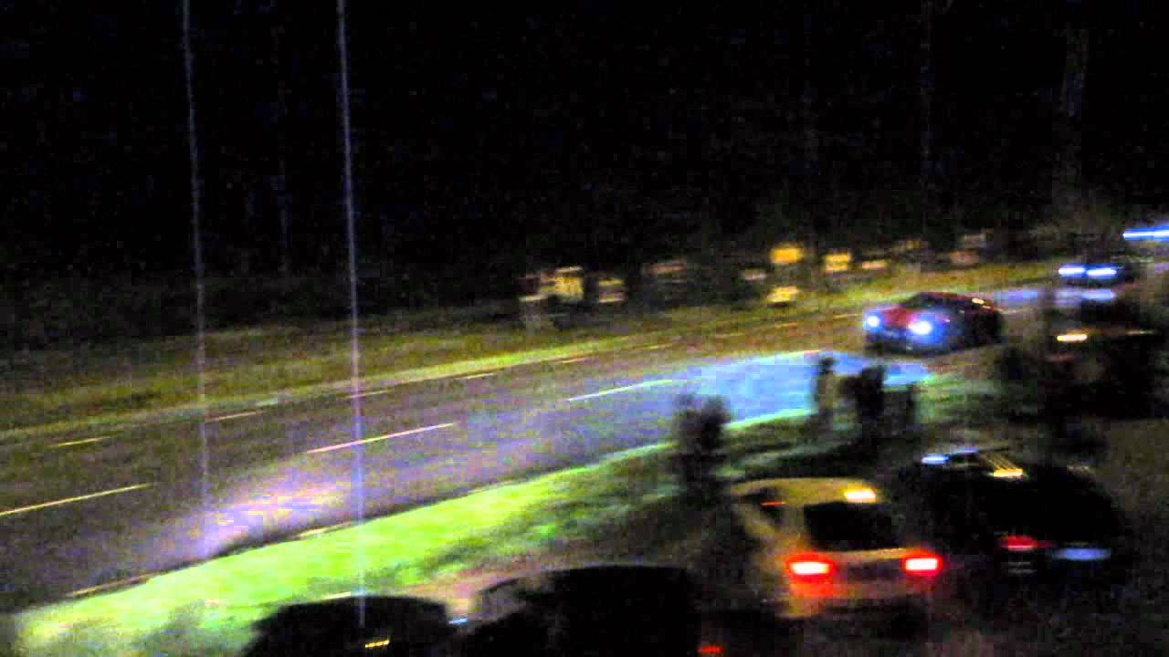 Nissan GTR (851 hp!) vs Toyota Supra MKIV - Street Race