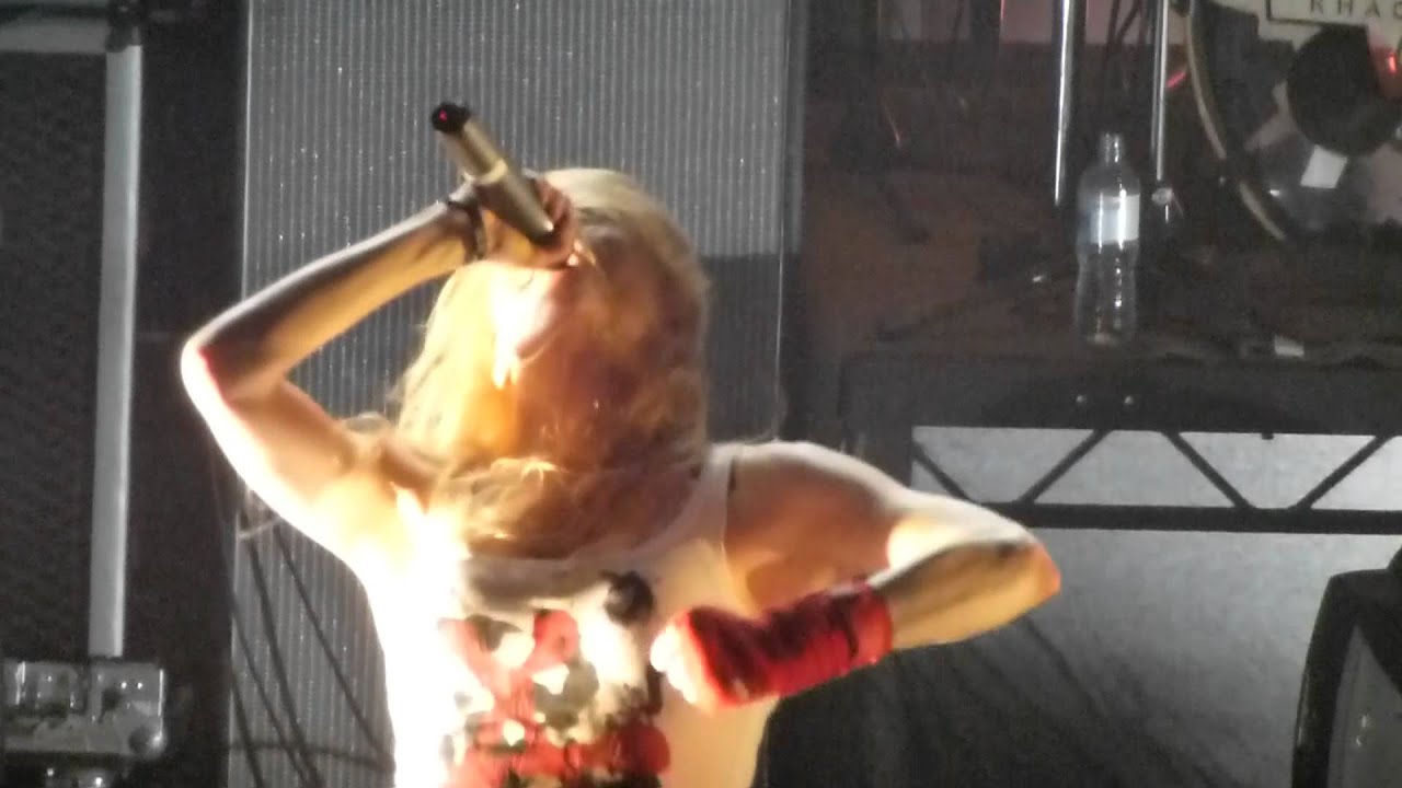 ARCH ENEMY: 