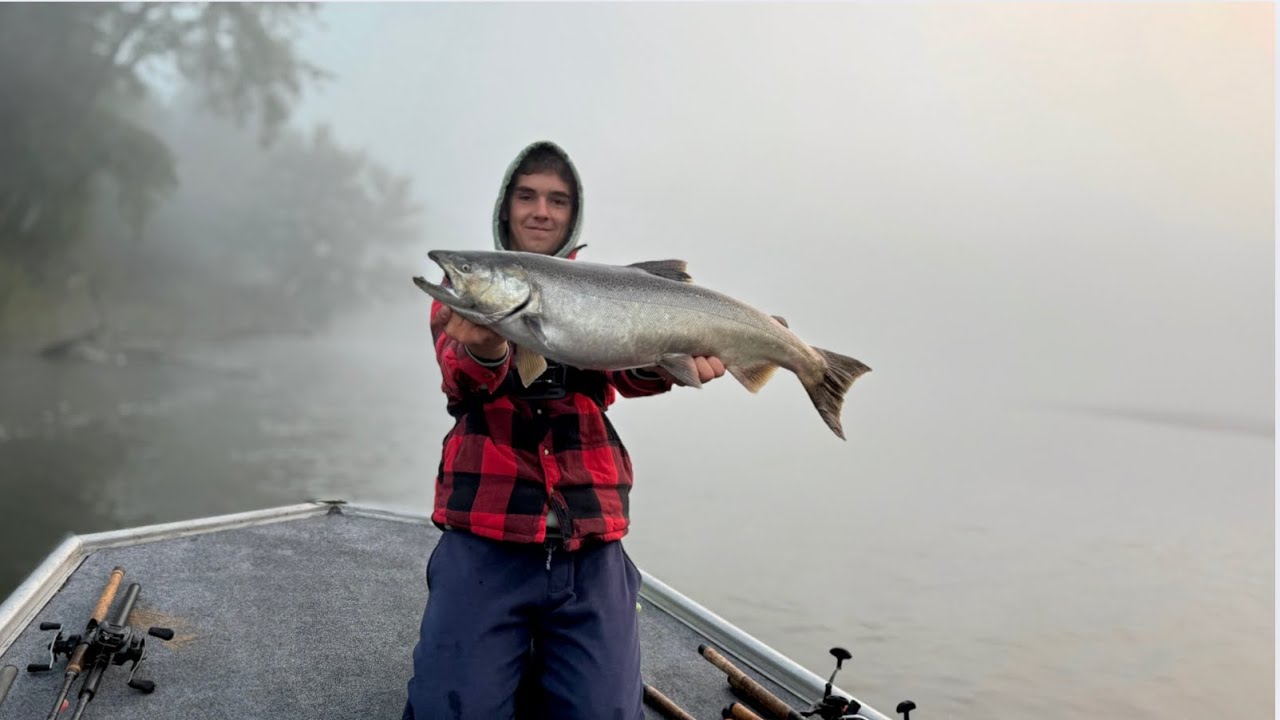 King Salmon Fishing Northern Michigan 2025!