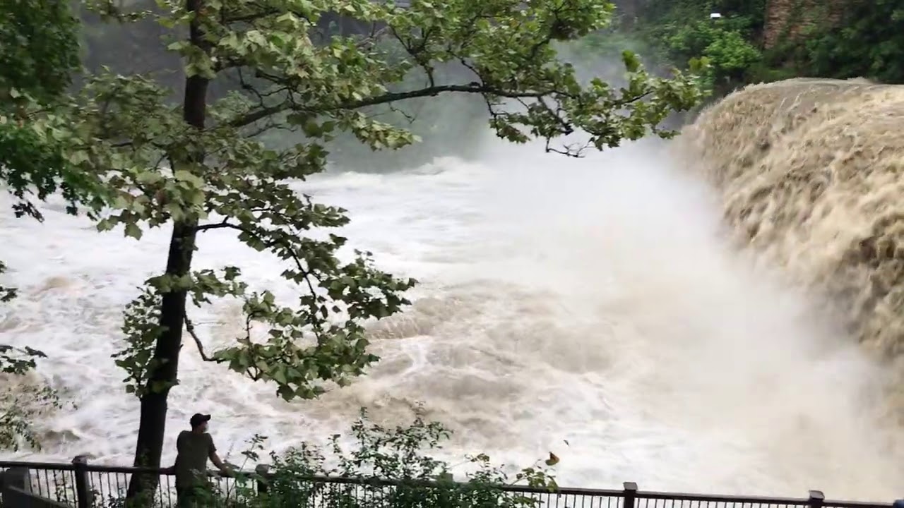 Heavy rains cause flooding in Northeast Ohio