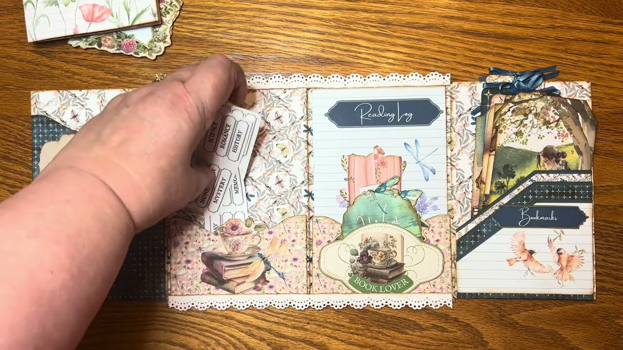QUICK FLIP &ndash; Book Lover Dragonfly Folio by Pigeonhole Productions