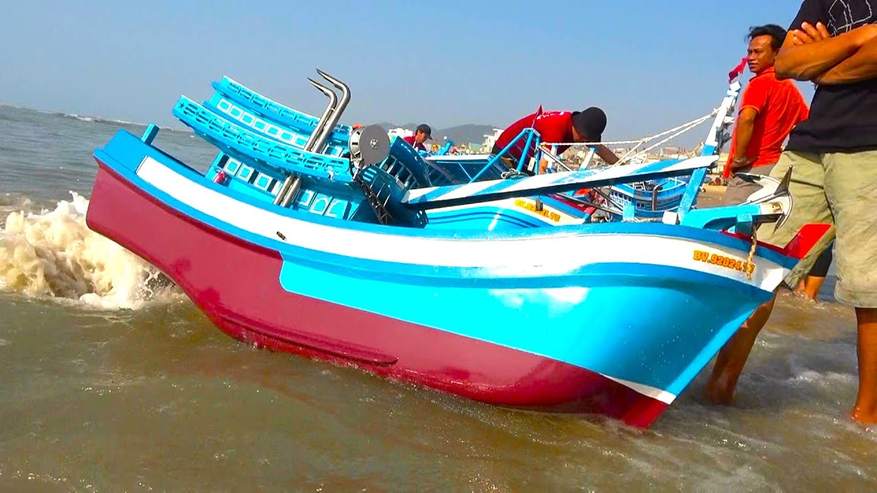 Ráp Một Chiếc Tàu Mô Hình Theo Bạn Có Dễ Không Và Ai Cũng Có Ước Mơ Phải Không
