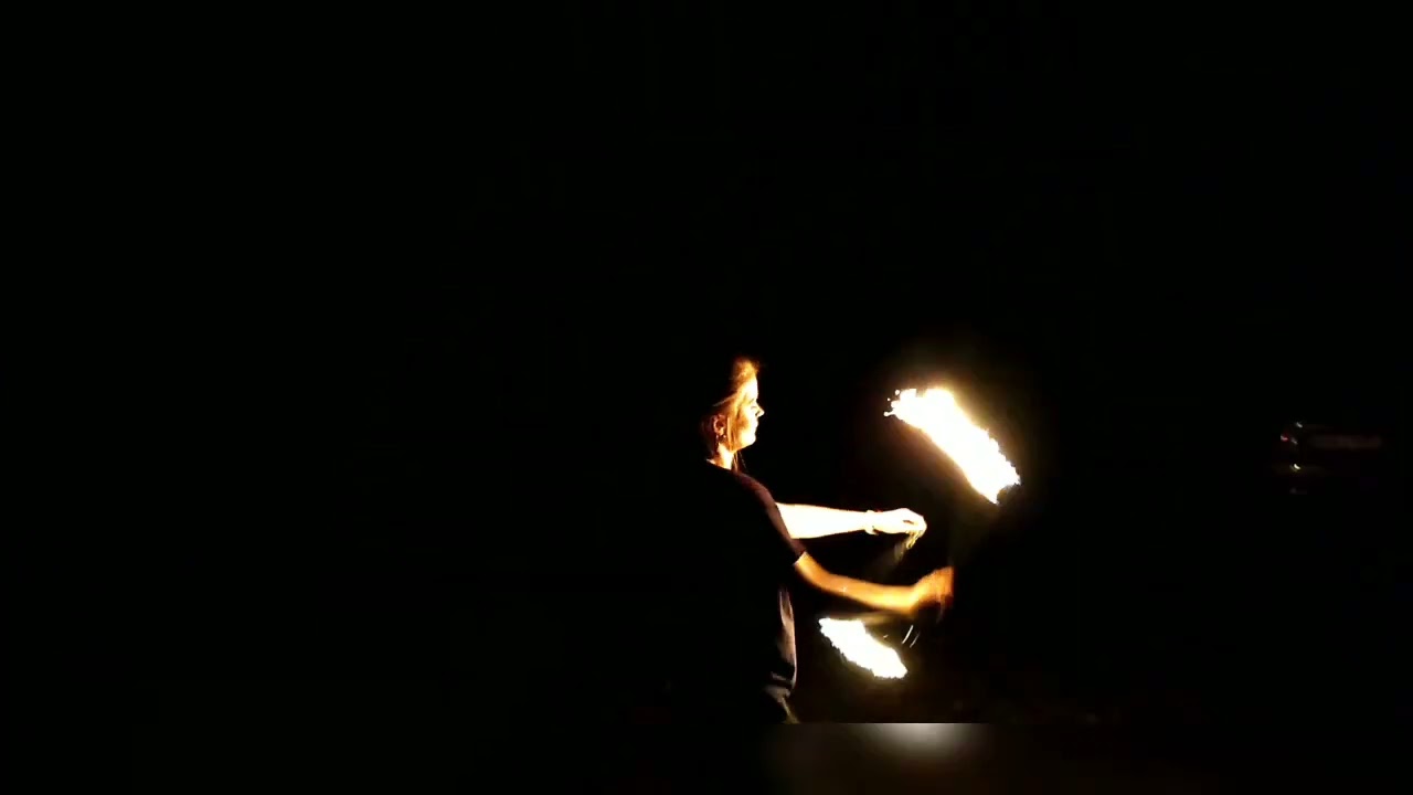 #poing #fireart #fireartist #firepoi #firedancing