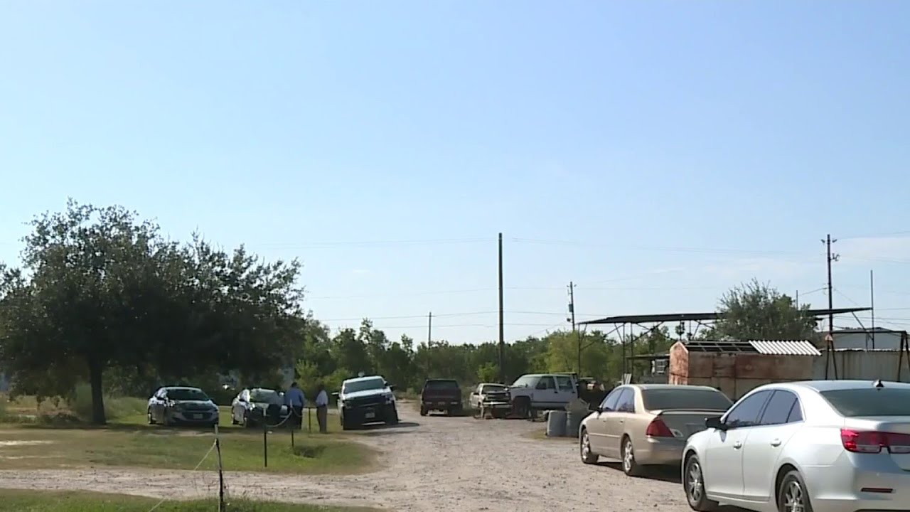 Man found dead, deputies search for suspect in NE Harris County