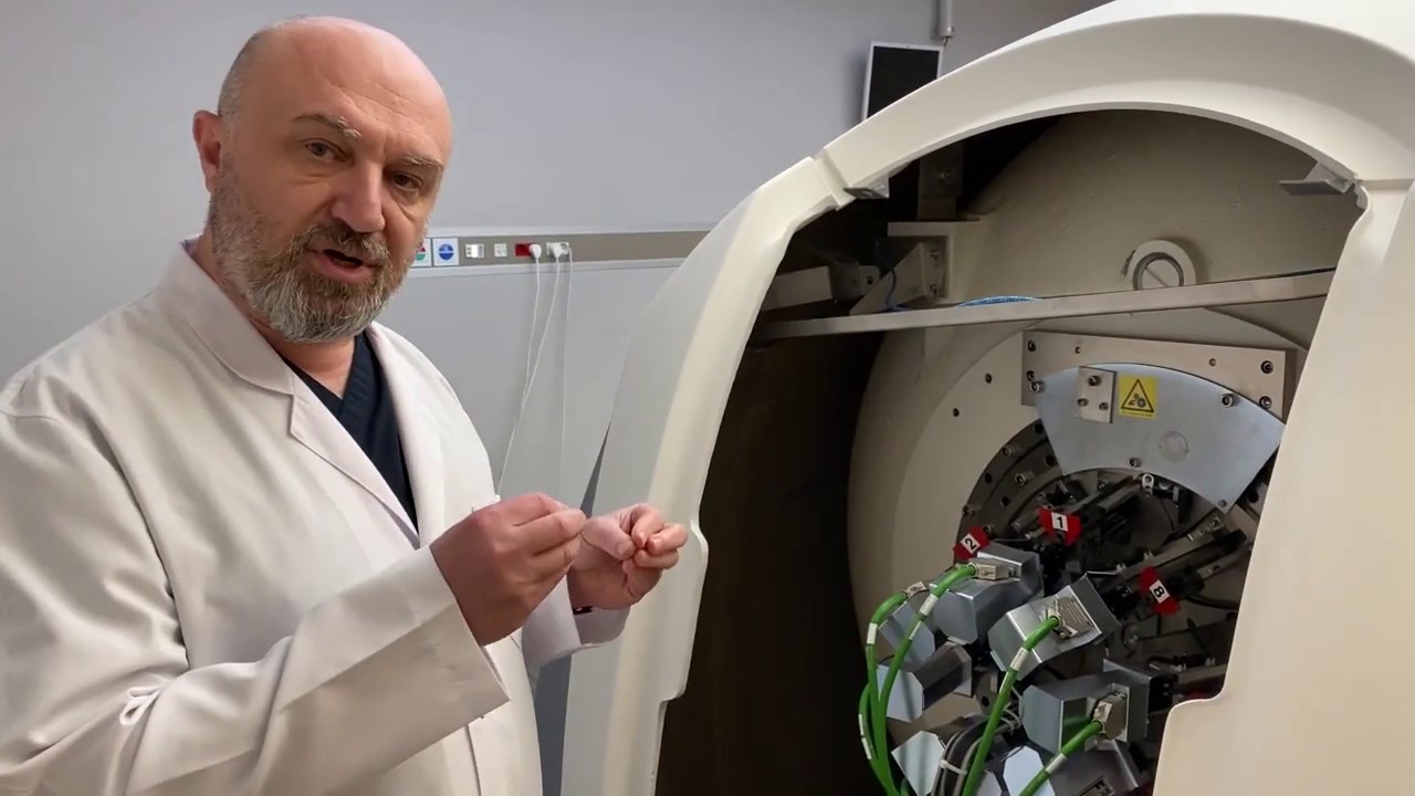 Prof. Dr. Selçuk Peker - Gamma Knife Icon Cihazı Tanıtımı