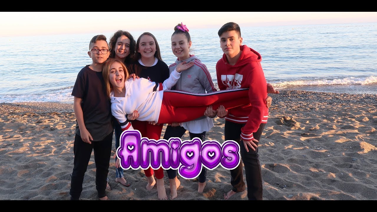 AMIGOS - Silvia Sánchez (Videoclip Oficial)