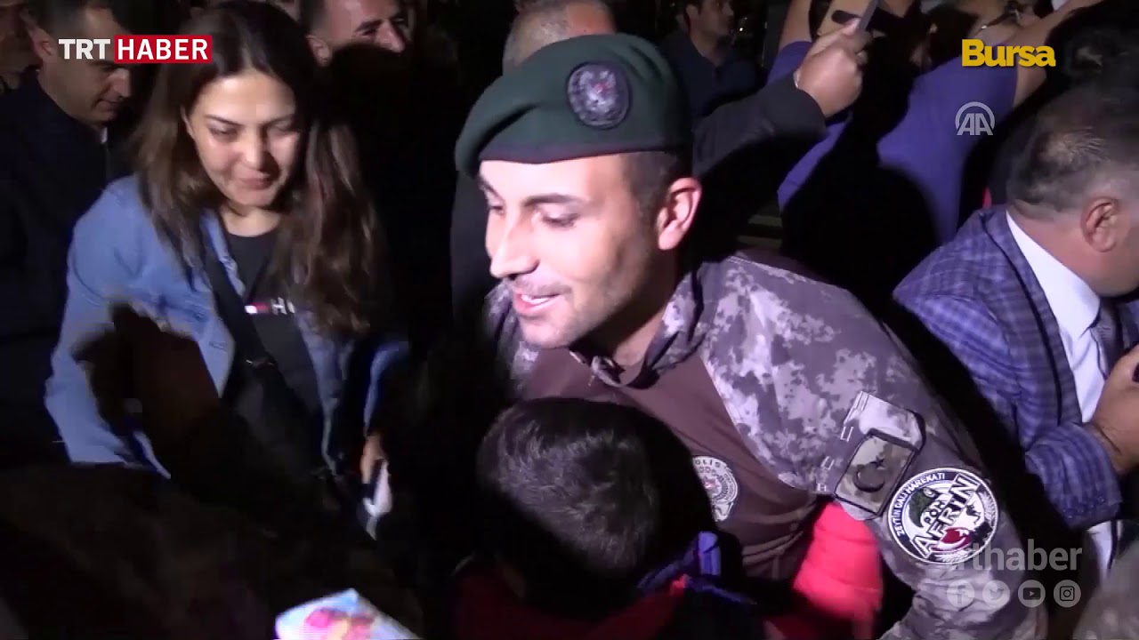 Afrin'den dönen Özel Harekat polisleri ailelerine kavuştu