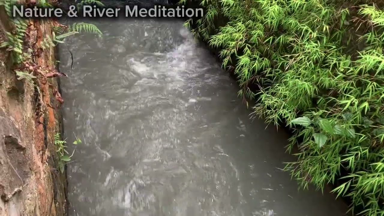 The sound of the river in the morning that refreshes the eyes