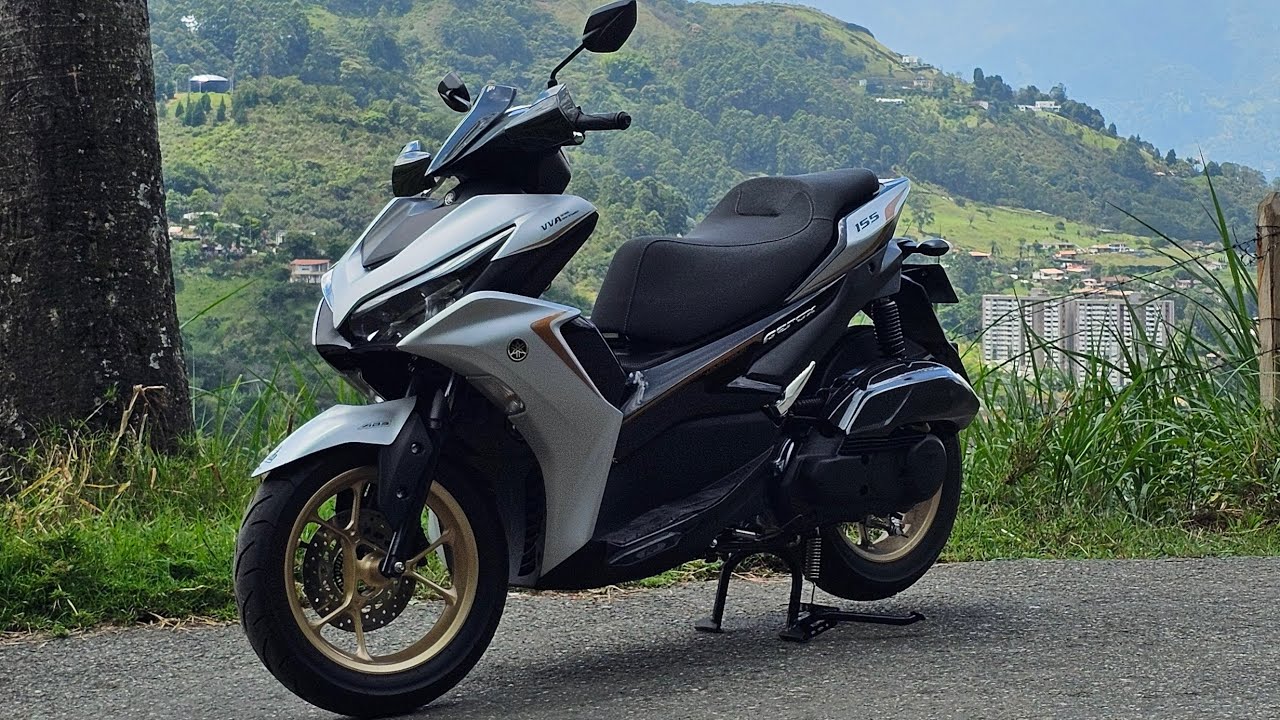 me como mis palabras, porque me compro la aerox 155.