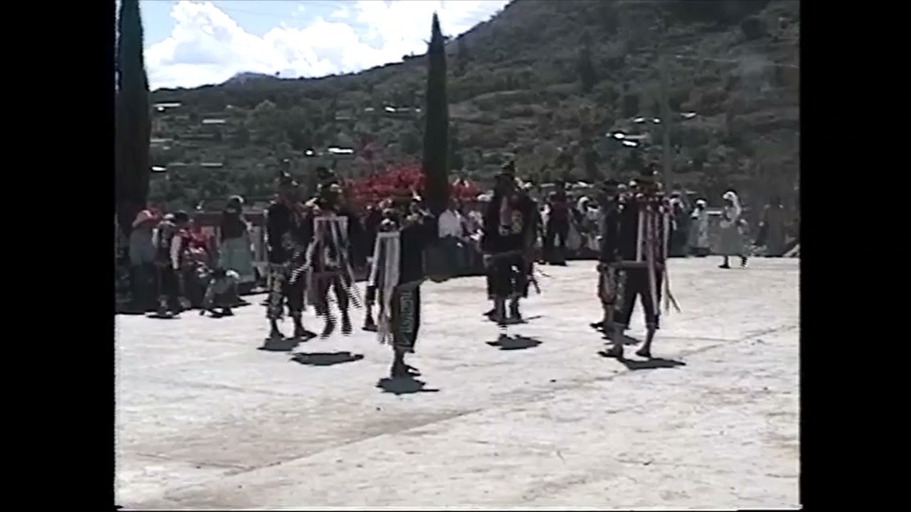 Febrero 1997. Danza de la Malinche y Danza de Los Negritos.  YEB San Baltazar Yatzachi El Bajo Oax.