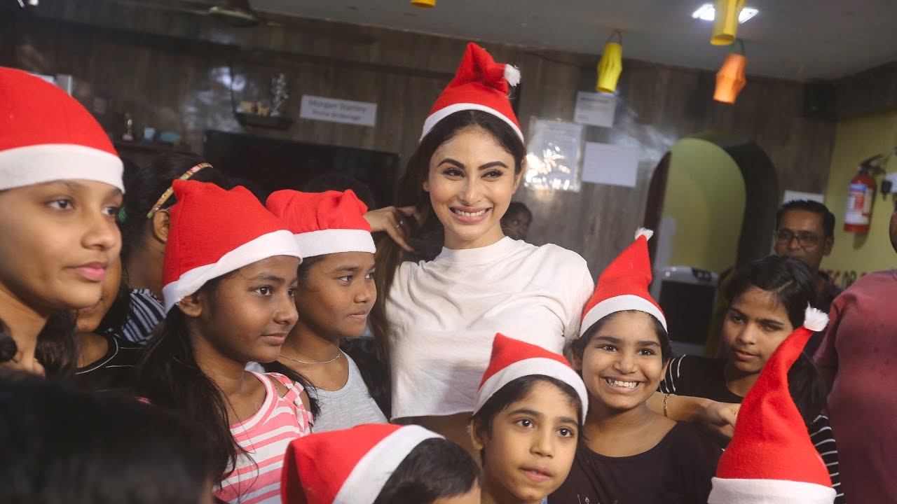 Mouni Roy Celebrates Christmas With NGO Kids
