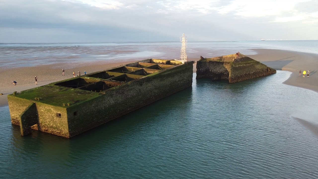 Mulberry Harbour - (Southend on Sea)