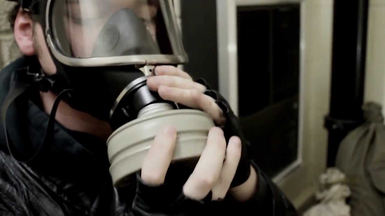 How To Use a Gasmask