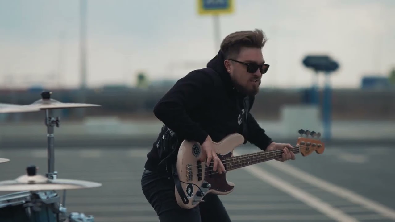 Azər Zirəli - Gözləri dəydi gözünə. Ai Cover Bass Rock