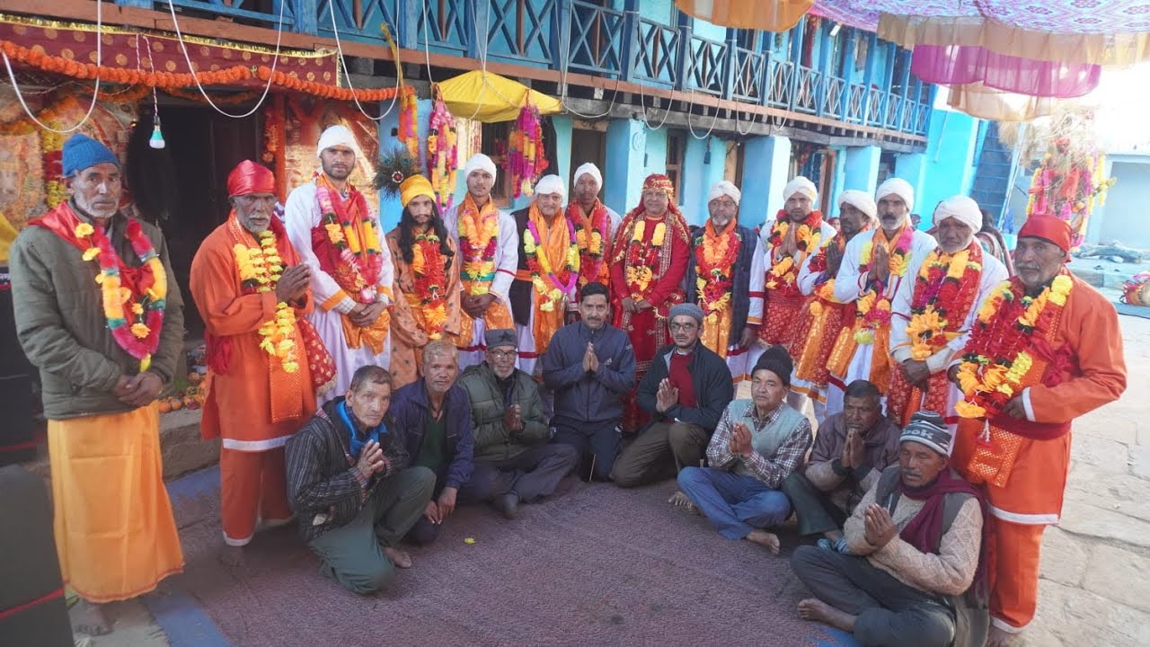 दीदी ने लगाई बहुत ही सुंदर पनवाड़ी 