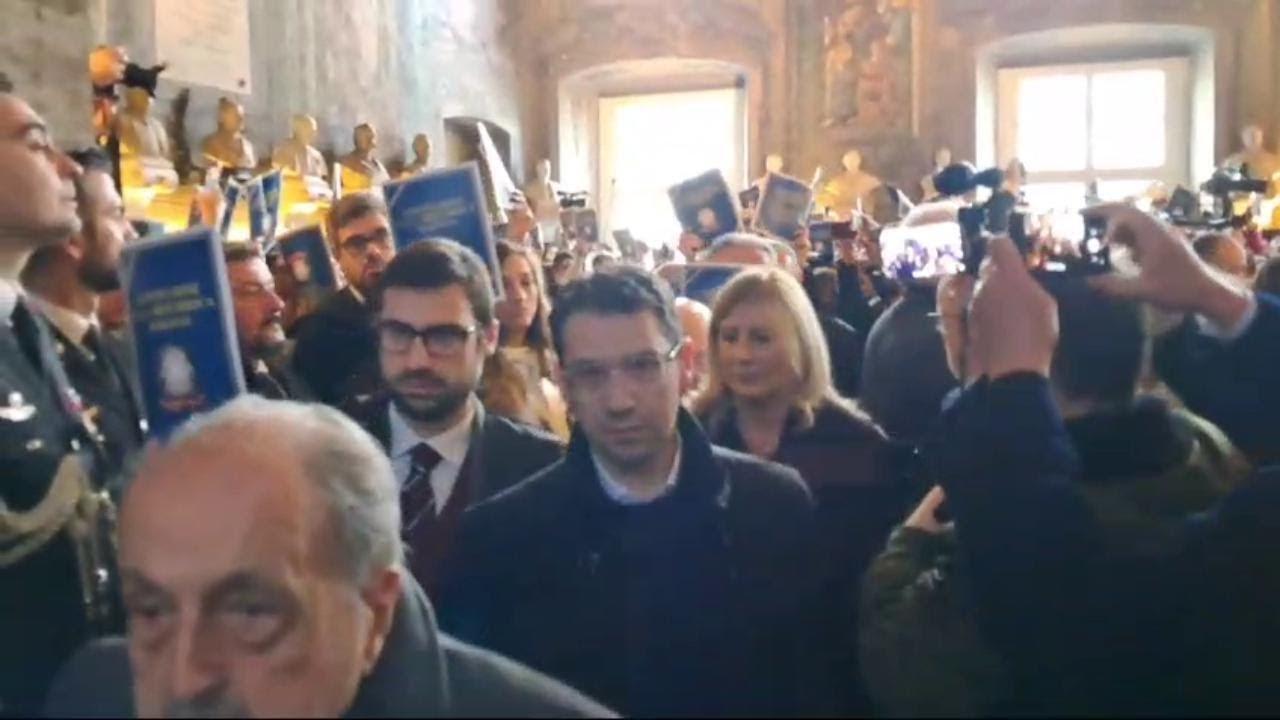 Giustizia, Napoli capitale della protesta: oltre 200 magistrati lasciano l'aula quando parla Nordio