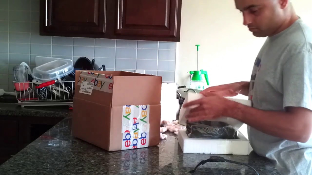 Jim Carrey Loki mask & M&M book unboxing