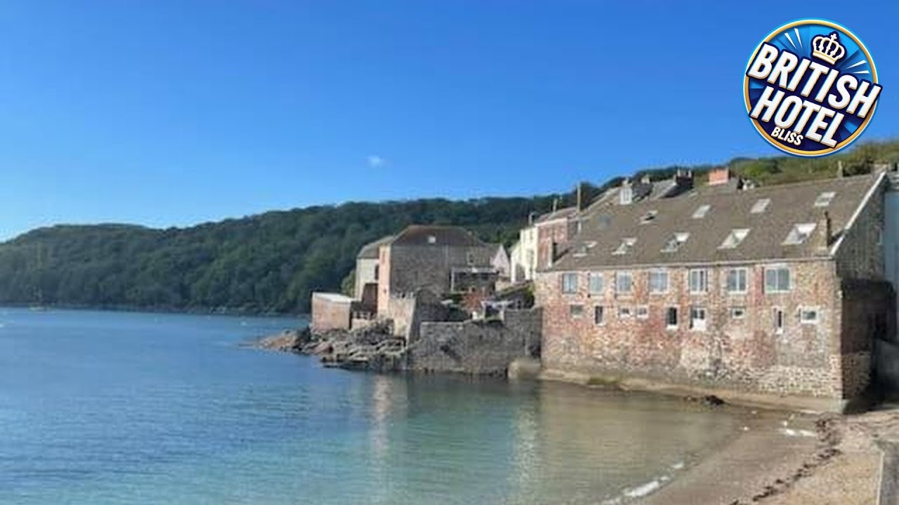 The View, Kingsand, luxurious seafront penthouse apartment with sun trap balcony and incredible sea