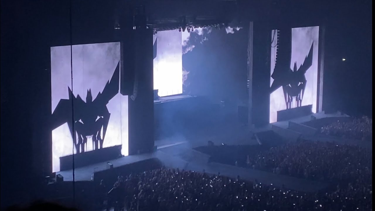 Lady Gaga Open the Show | Intro + Bad Romance + Just Dance | The Chromatica Ball Düsseldorf