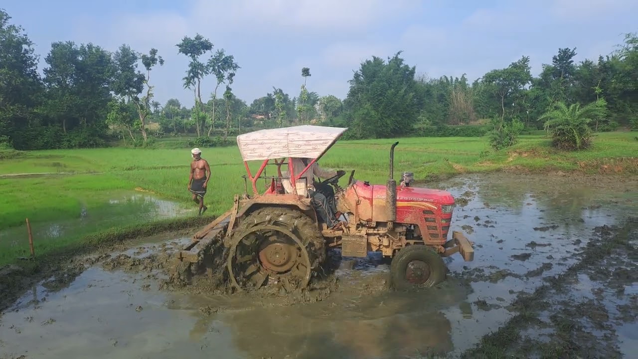 Mahindra Tractor से खेत की जुताई|