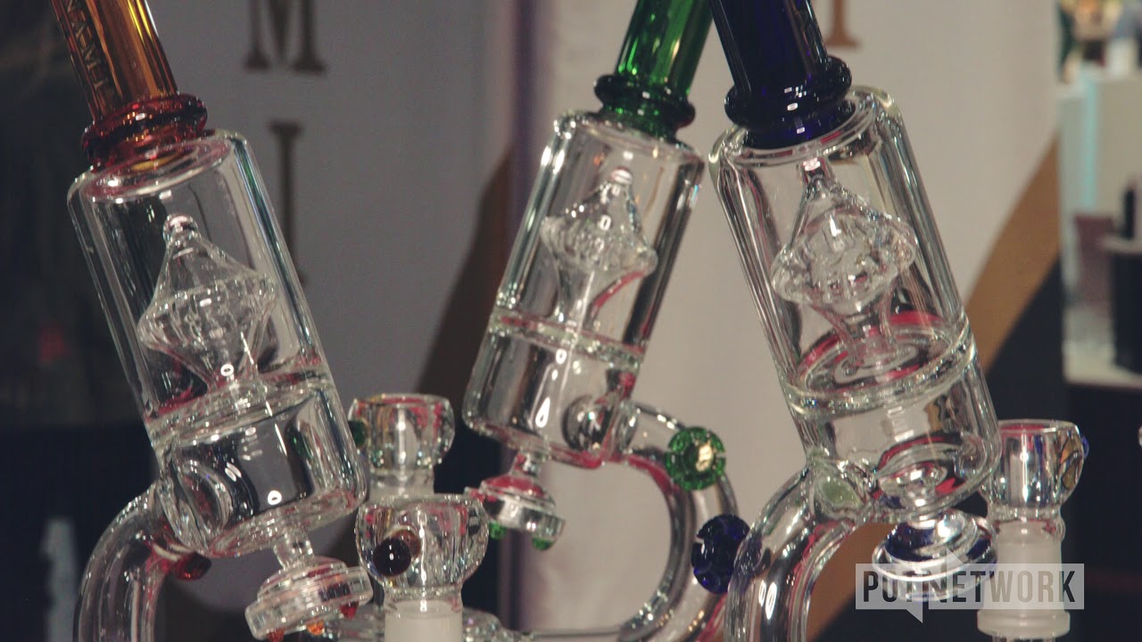 Tsunami Vapor Glass at Las Vegas Champs Trade Show | PotNetwork