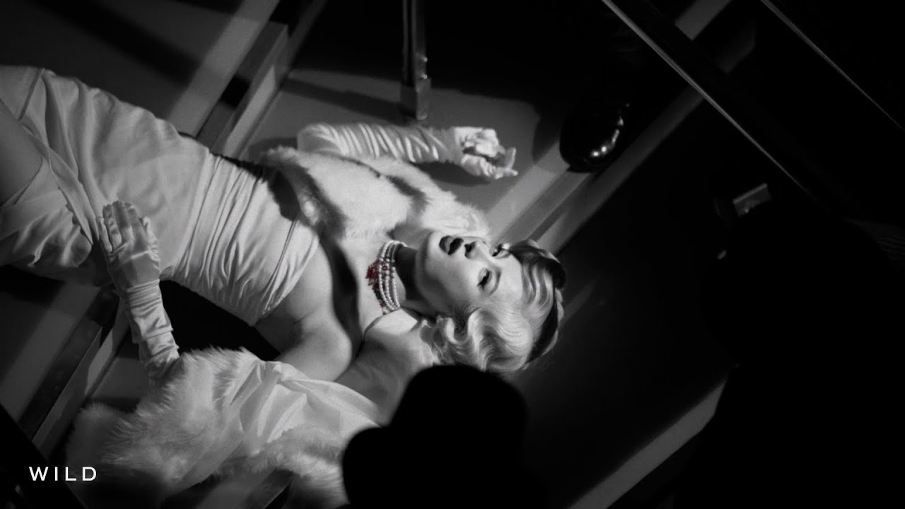 Lana - Circus (Official Music Video)