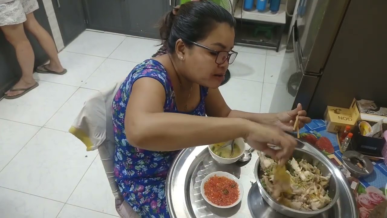 Gỏi gà trộn với cây chuối hột Em mời cả nhà cùng thưởng thức