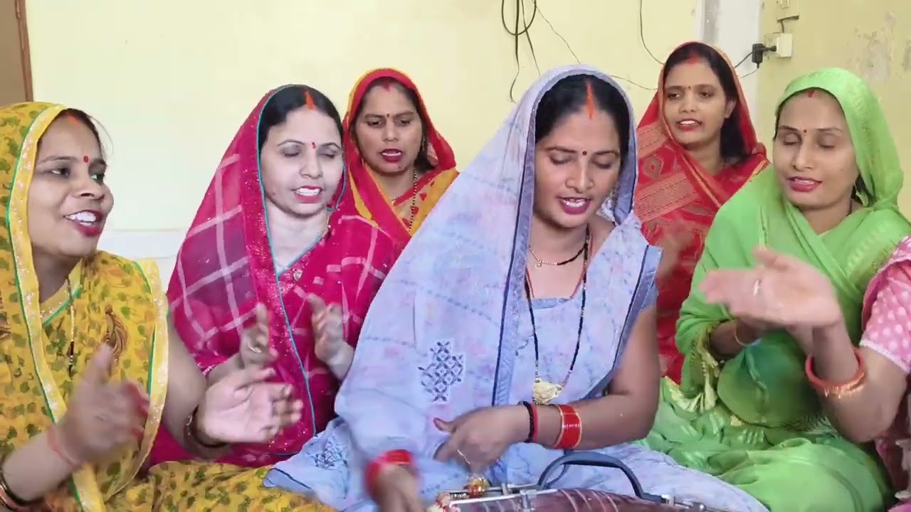 #Video#चुटकुला_मजेदार_सोहर_गीत ॥ #दाबा मोर कमरिया ये सासु ...#सरिता मिश्रा🙏कैसा लगा कमेंट में बताना🌹