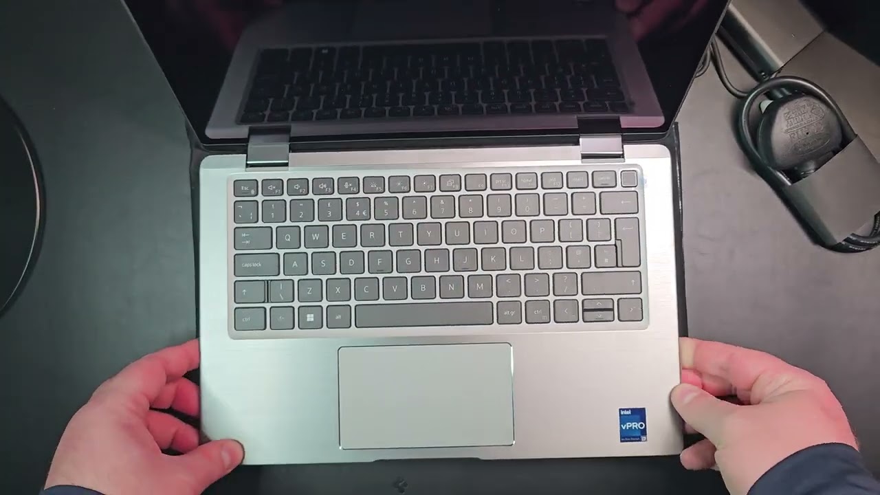 Dell Latitude 7430 2 в 1 — распаковка