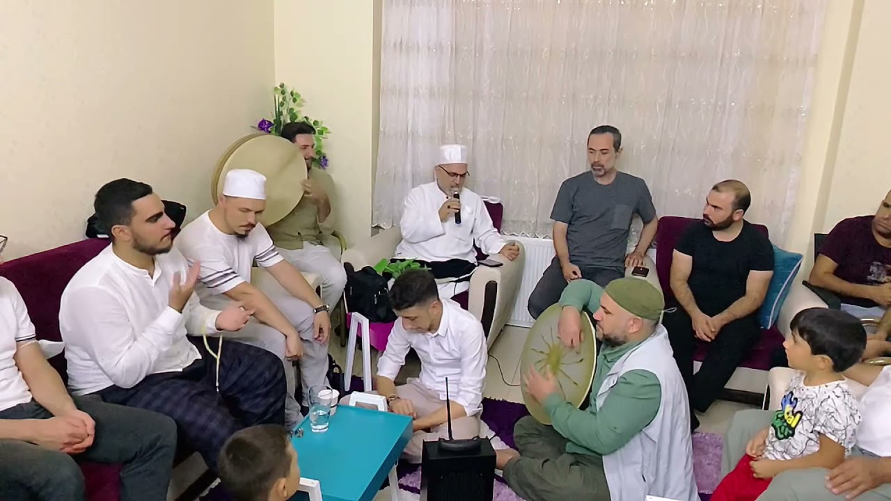 Üstadül Kebir Murat Özoğlu Ve Talebesi Hafız Halil Şil’den İlahi Esintileri..
