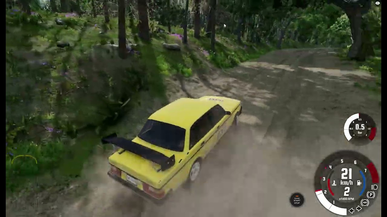 sladdar runt på grusvägar med 240 rallybil